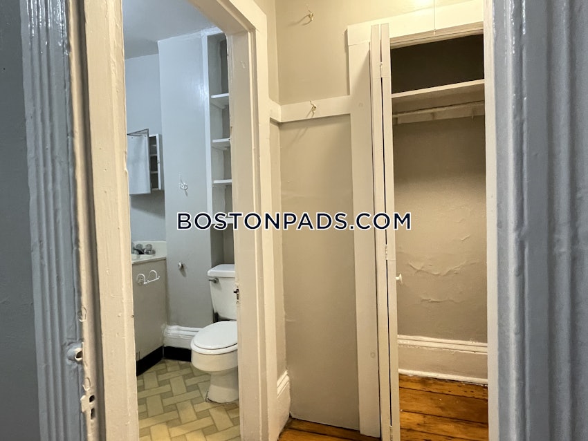 BOSTON - BEACON HILL - 1 Bed, 1 Bath - Image 23