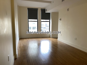 Boston - 0 Beds, 1 Baths