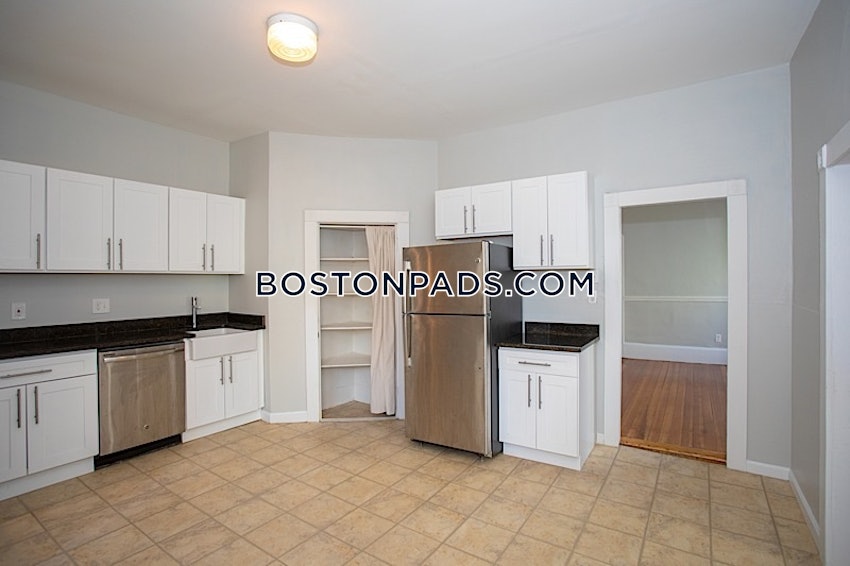 CAMBRIDGE - CENTRAL SQUARE/CAMBRIDGEPORT - 3 Beds, 1 Bath - Image 4