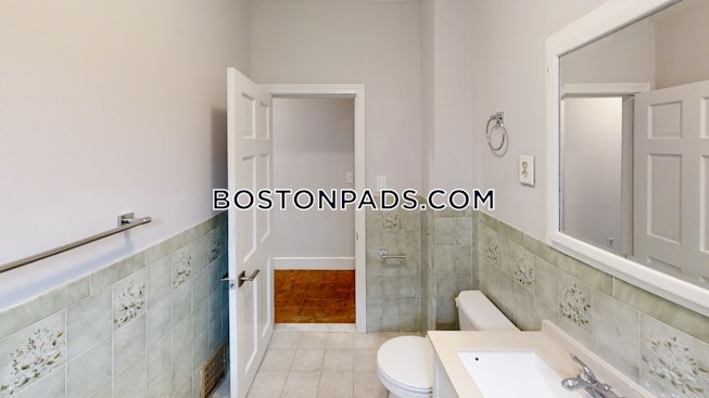 Somerville - $4,100+ /mo