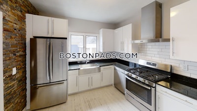 Somerville Apartment for rent 3 Bedrooms 1 Bath  East Somerville - $4,100 No Fee