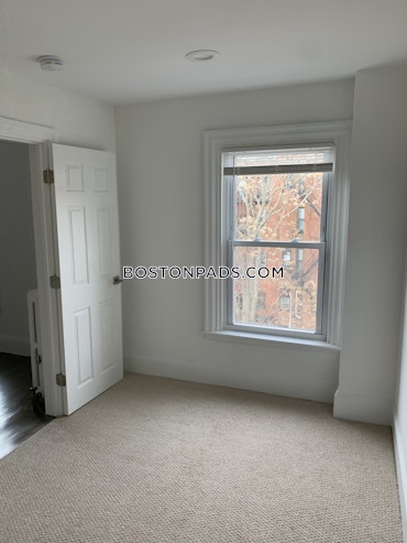 Boston - 1 Beds, 1 Baths