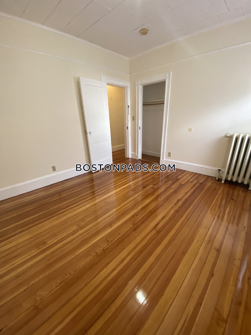 BOSTON - ALLSTON - 4 Beds, 2 Baths - Image 3