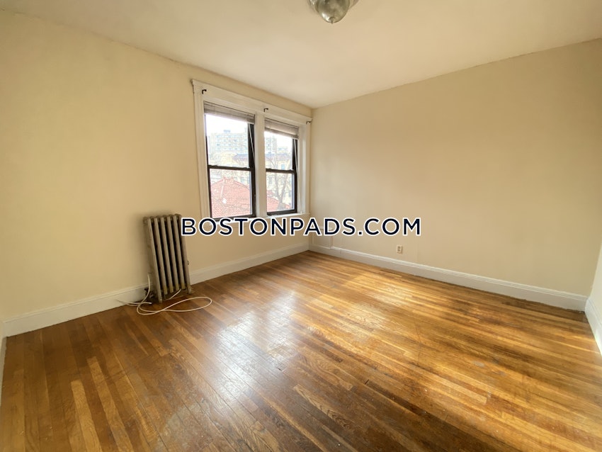 BOSTON - BRIGHTON - CLEVELAND CIRCLE - 1 Bed, 1 Bath - Image 2