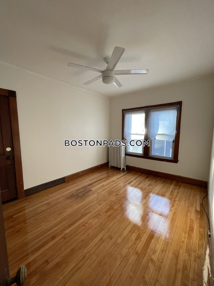 BOSTON - BRIGHTON - OAK SQUARE - 3 Beds, 1 Bath - Image 42