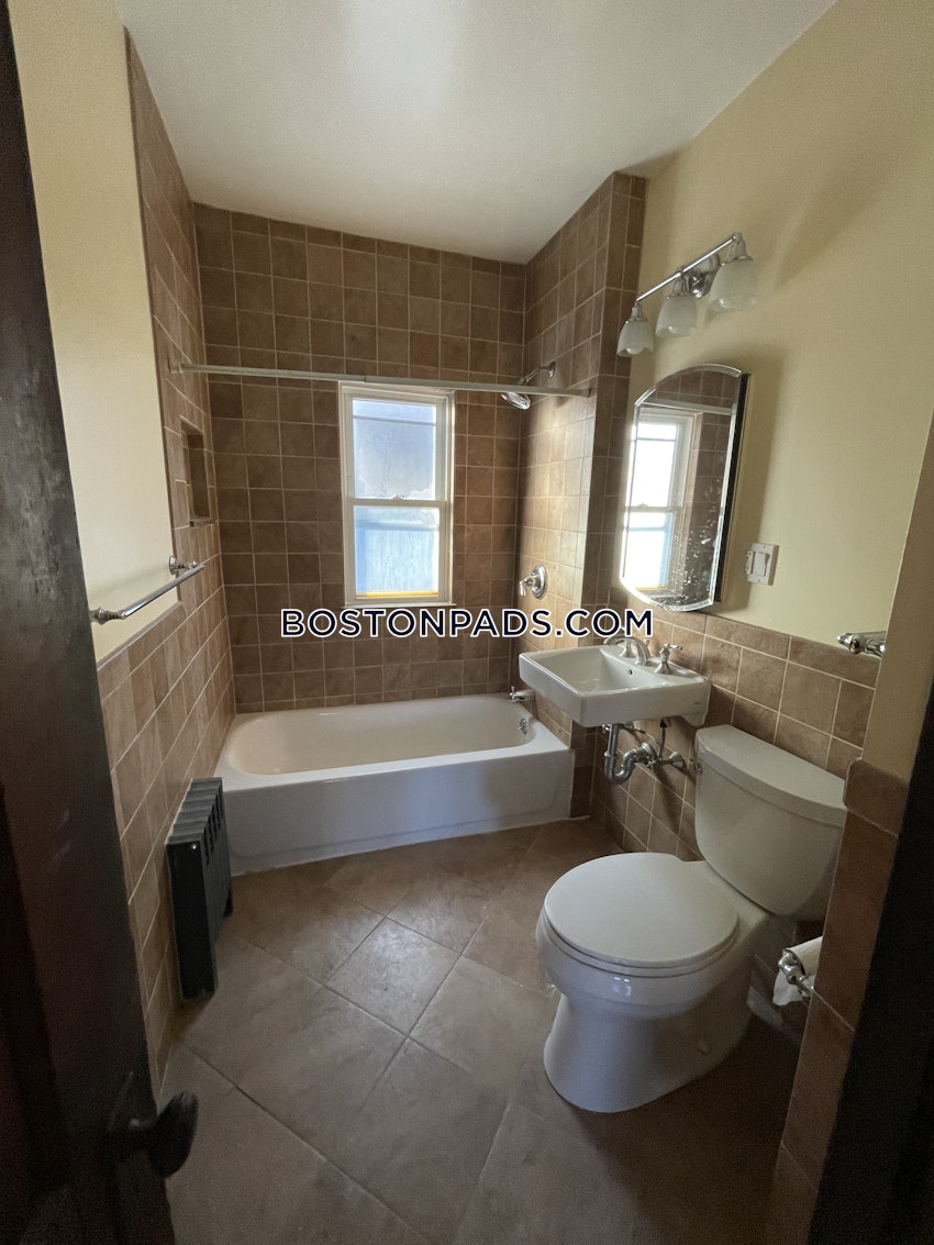 BOSTON - BRIGHTON - OAK SQUARE - 3 Beds, 1 Bath - Image 40