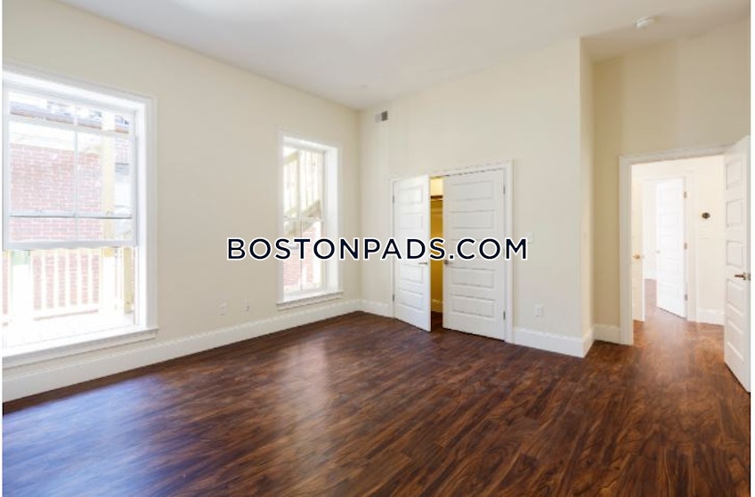 Boston - $5,700+ /month