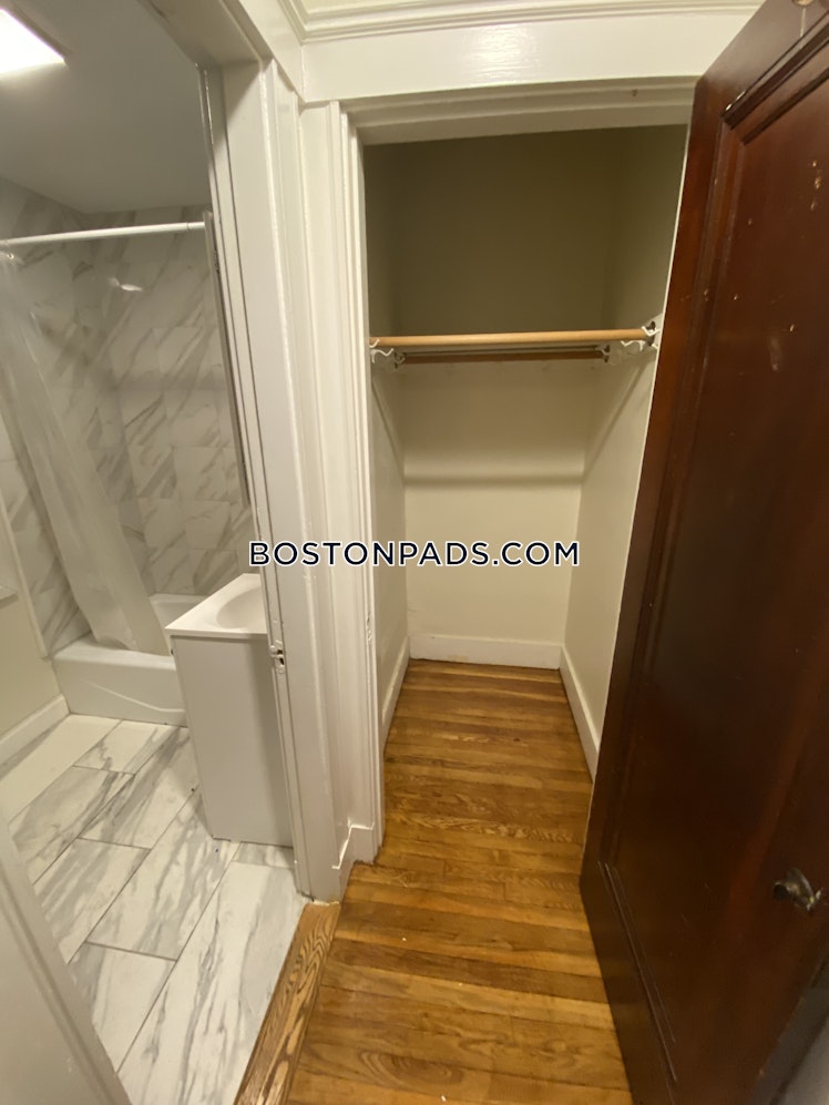 Fellsway West, Medford