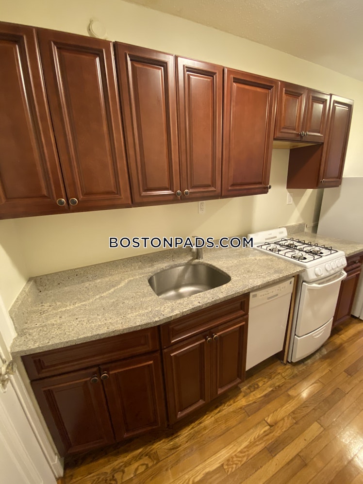 Fellsway West, Medford