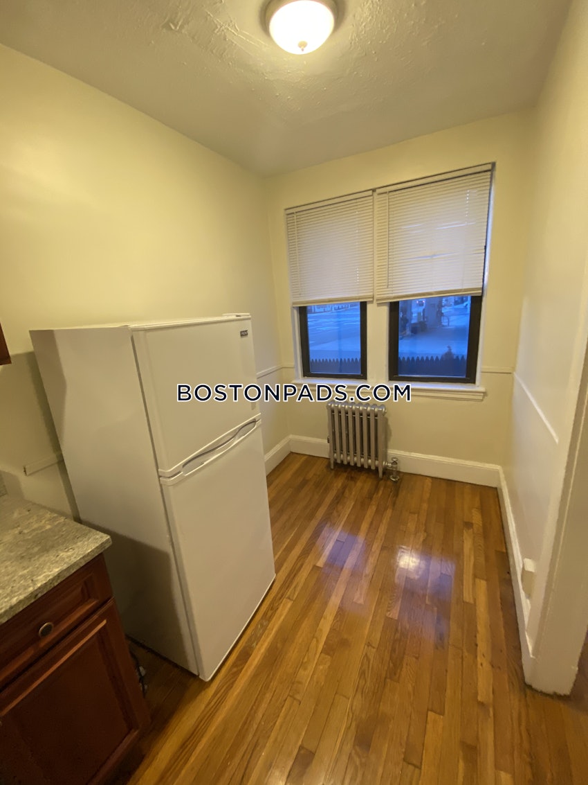 MEDFORD - MEDFORD SQUARE - Studio , 1 Bath - Image 9