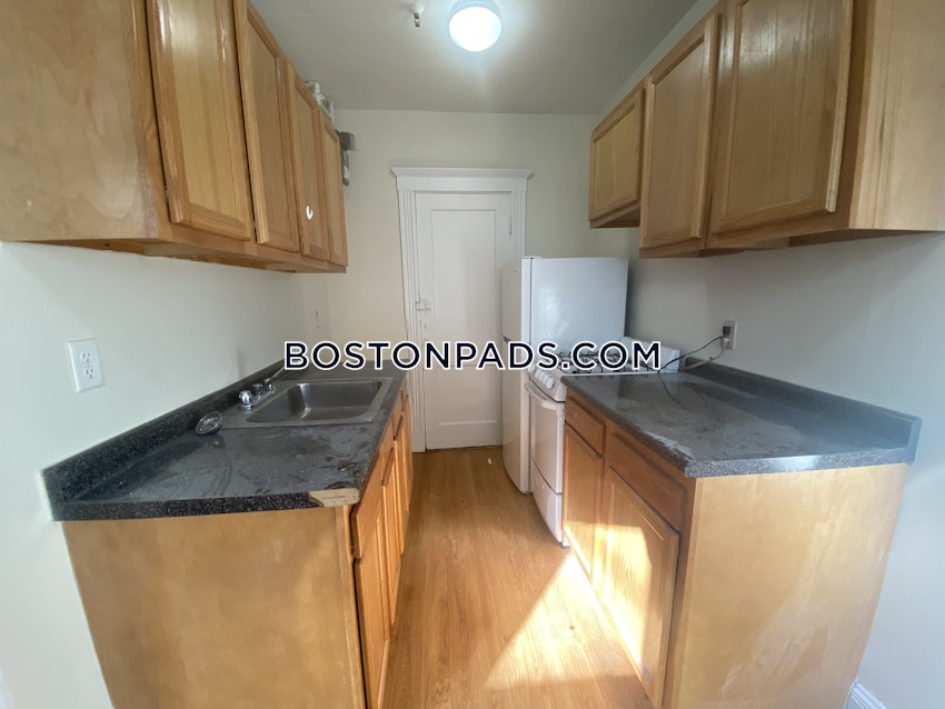 BOSTON - FENWAY/KENMORE - 1 Bed, 1 Bath - Image 7