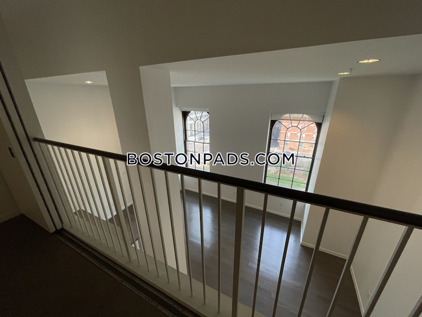 Boston - $8,500+ /month