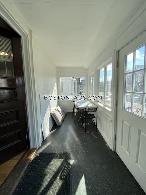 Linden St. Boston photo 10