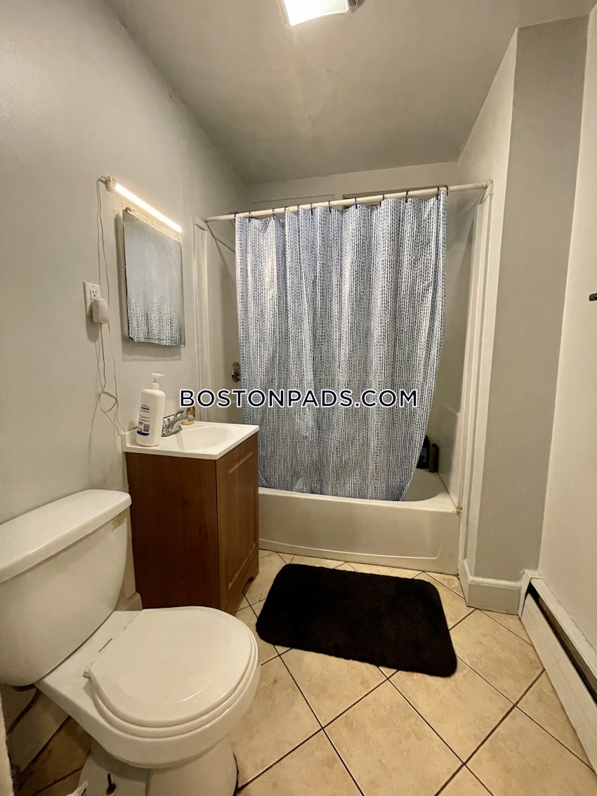 BOSTON - MISSION HILL - 4 Beds, 2 Baths - Image 39