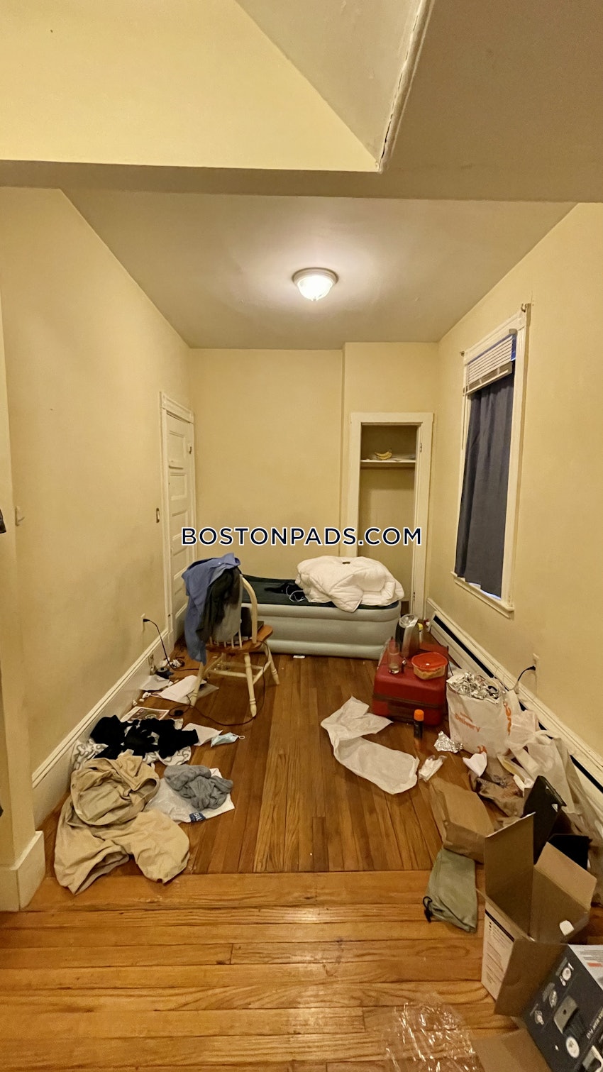 BOSTON - MISSION HILL - 4 Beds, 2 Baths - Image 18