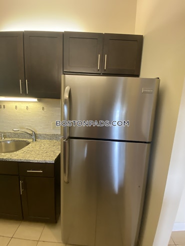 Boston - 2 Beds, 2 Baths