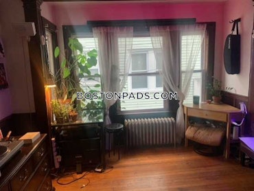 Boston - 4 Beds, 1 Baths