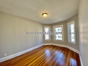 Boston - 4 Beds, 2 Baths