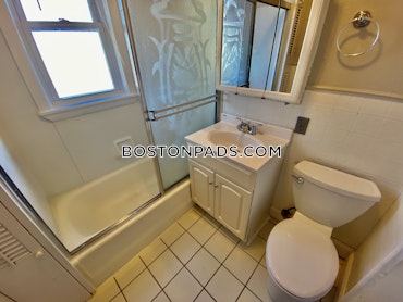 Boston - 4 Beds, 2 Baths