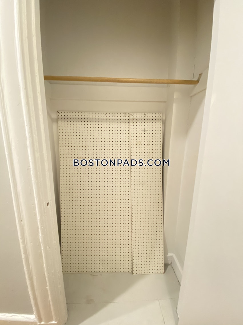 BOSTON - FENWAY/KENMORE - 3 Beds, 1 Bath - Image 19