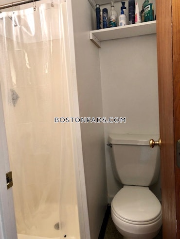 Boston - 0 Beds, 1 Baths