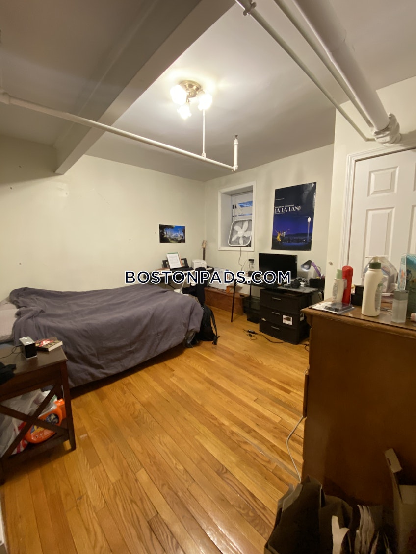 Boston - $5,600+ /month