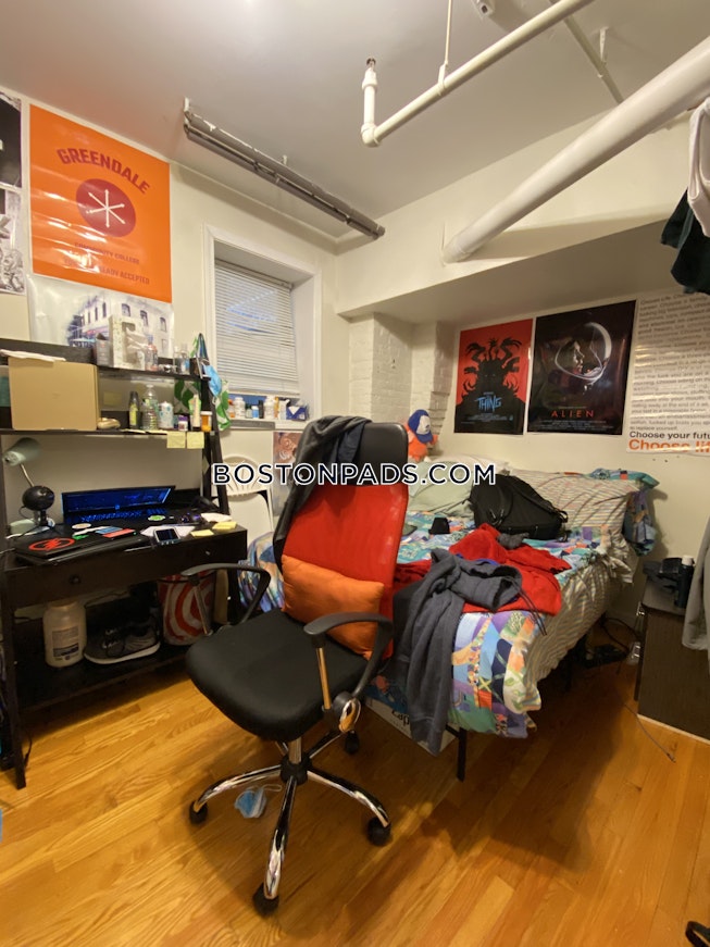 Boston - $5,600+ /mo