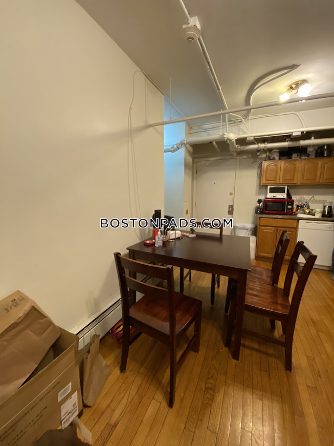 Boston - $5,600+ /mo