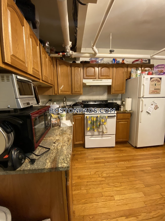 Boston - $5,600+ /mo