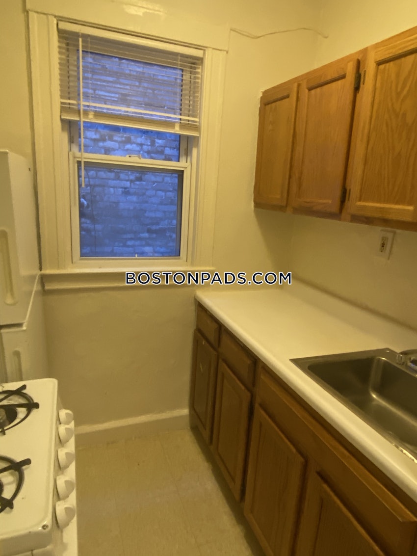 BOSTON - NORTHEASTERN/SYMPHONY - 2 Beds, 1 Bath - Image 8