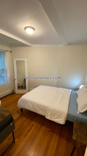 Boston - 2 Beds, 1 Baths