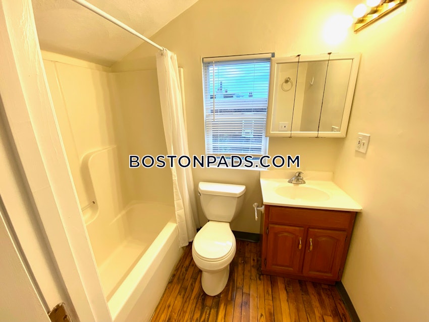 BOSTON - MISSION HILL - 3 Beds, 1 Bath - Image 23