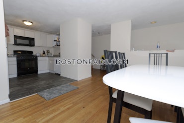 Boston - 5 Beds, 3 Baths