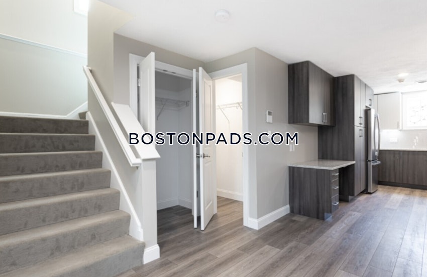 WALTHAM - 1 Bed, 1 Bath - Image 3