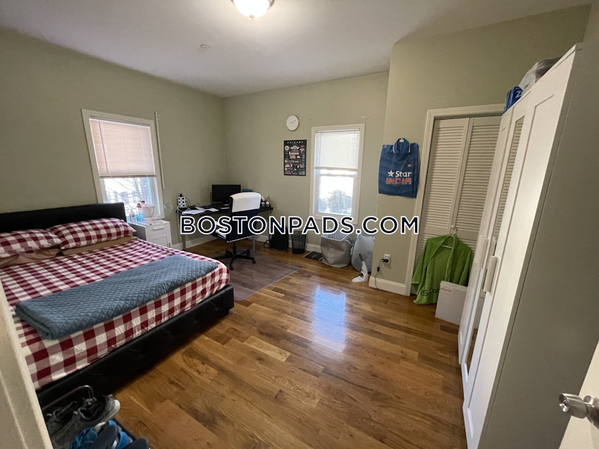 BOSTON - ALLSTON - 5 Beds, 2 Baths - Image 13