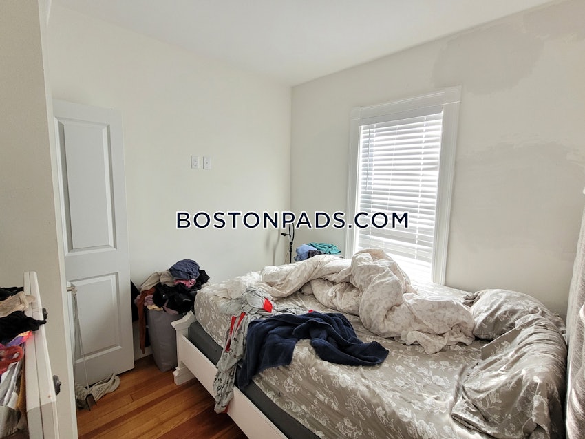 BOSTON - BEACON HILL - 3 Beds, 1 Bath - Image 4
