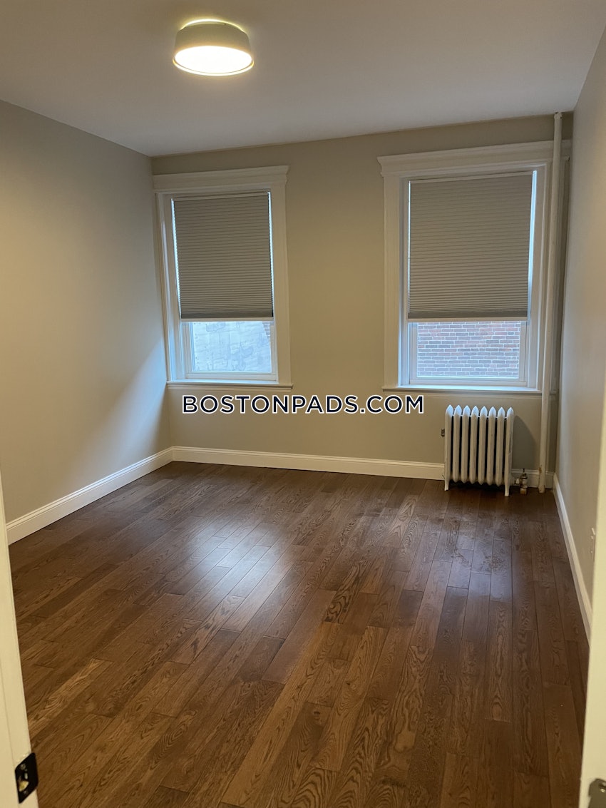 BOSTON - BACK BAY - 2 Beds, 1 Bath - Image 2