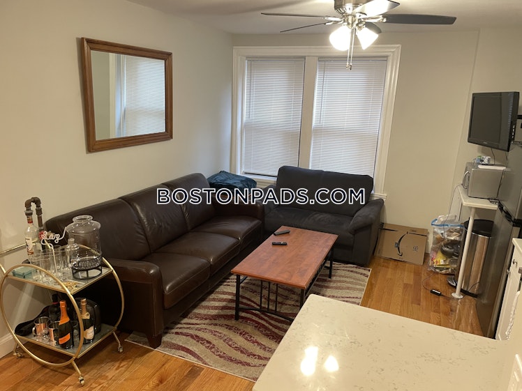 Endicott St., Boston