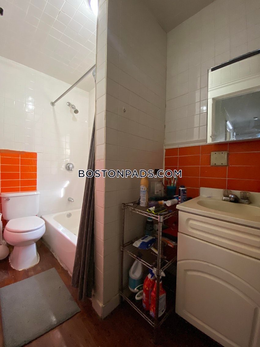 BOSTON - BRIGHTON- WASHINGTON ST./ ALLSTON ST. - 5 Beds, 2.5 Baths - Image 10