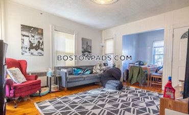 Boston - 4 Beds, 2 Baths