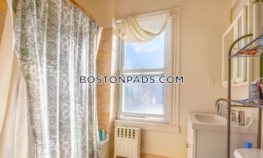 Boston - 4 Beds, 2 Baths