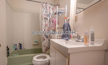 Boston - 4 Beds, 2 Baths