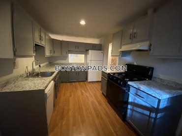 Boston - 2 Beds, 2 Baths