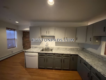 Boston - 2 Beds, 2 Baths