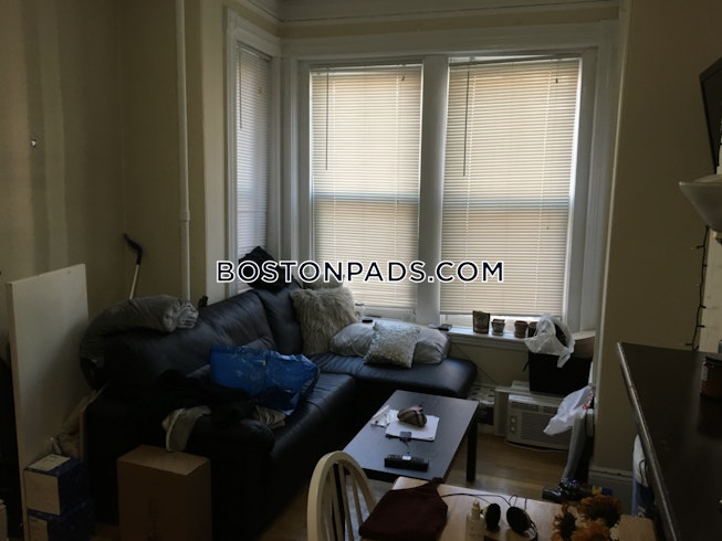 Boston - $4,400+ /mo
