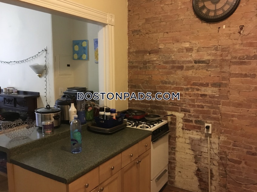 Boston - $4,400+ /month