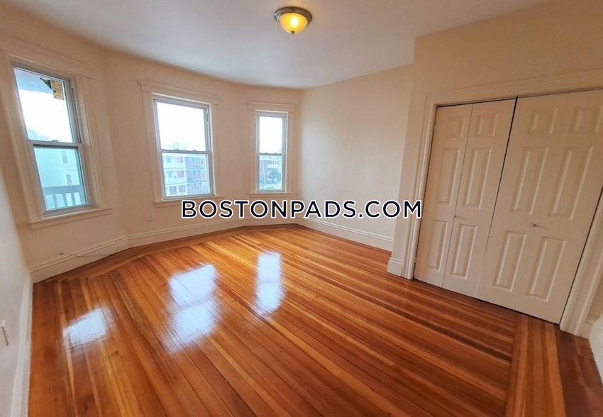 BOSTON - MATTAPAN - 3 Beds, 1 Bath - Image 4