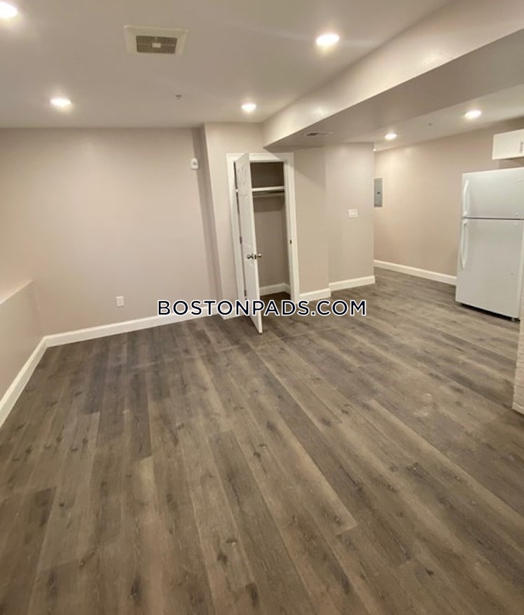 Hartwell St., Boston