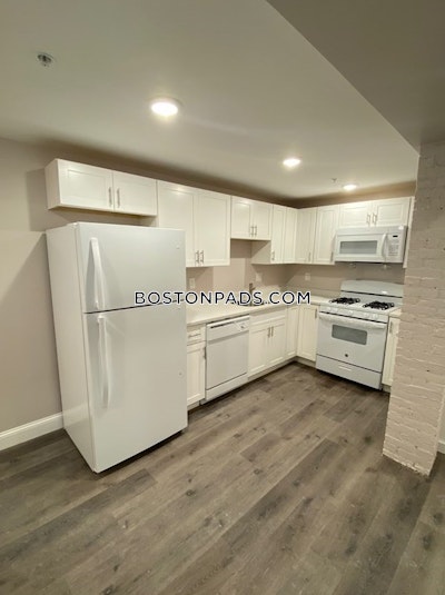 Dorchester Apartment for rent 3 Bedrooms 1.5 Baths Boston - $3,350 No Fee