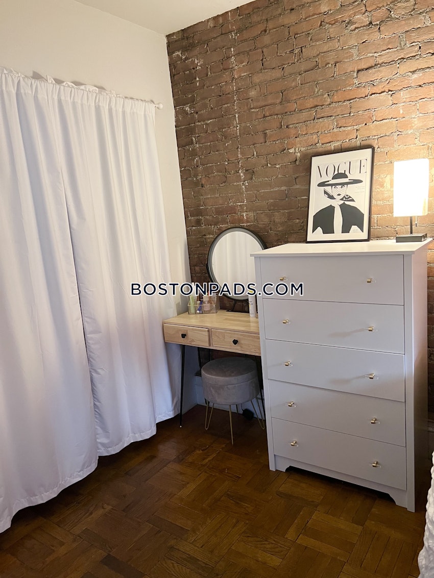 BOSTON - SOUTH END - 1 Bed, 1 Bath - Image 3